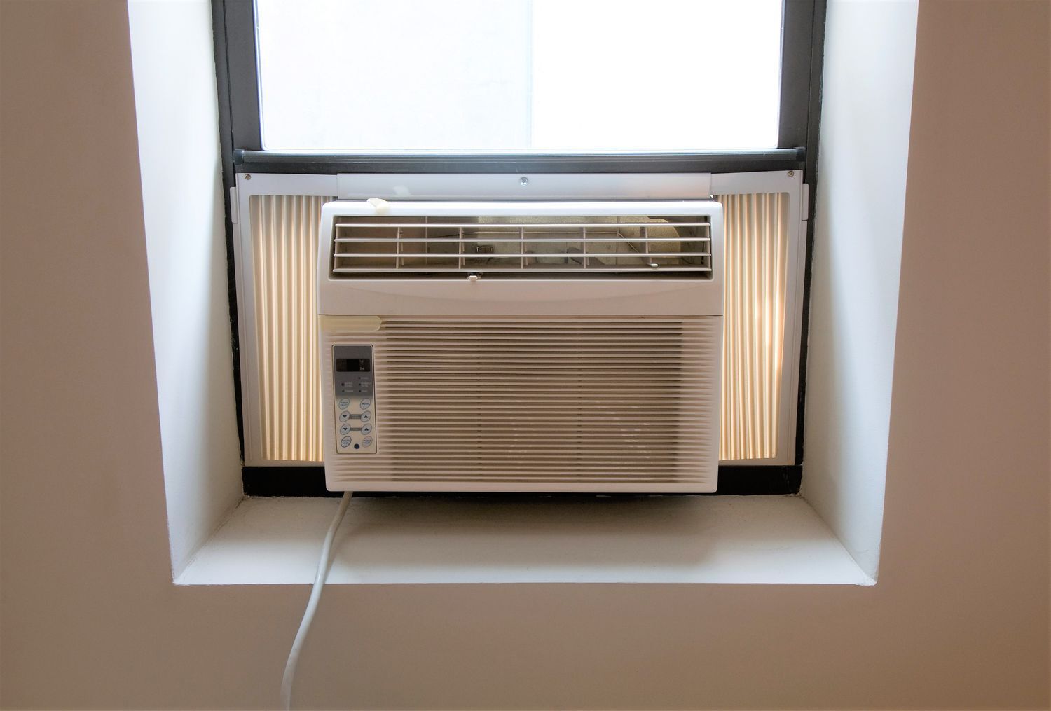 Window-AC-unit-installation
